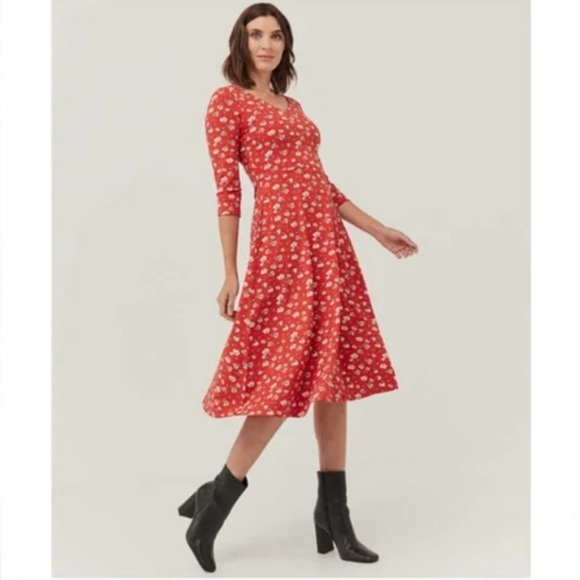 Pact Dresses & Skirts - PACT Dakota red floral fit and flare dress pockets